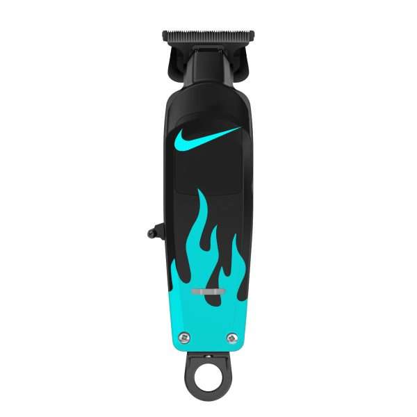 Gammapiù Boosted Trimmer Custom Flame è il trimmer professionale compatto, ergonomico e potente, personalizzato completamente a mano dal nostro brand Be Natural.